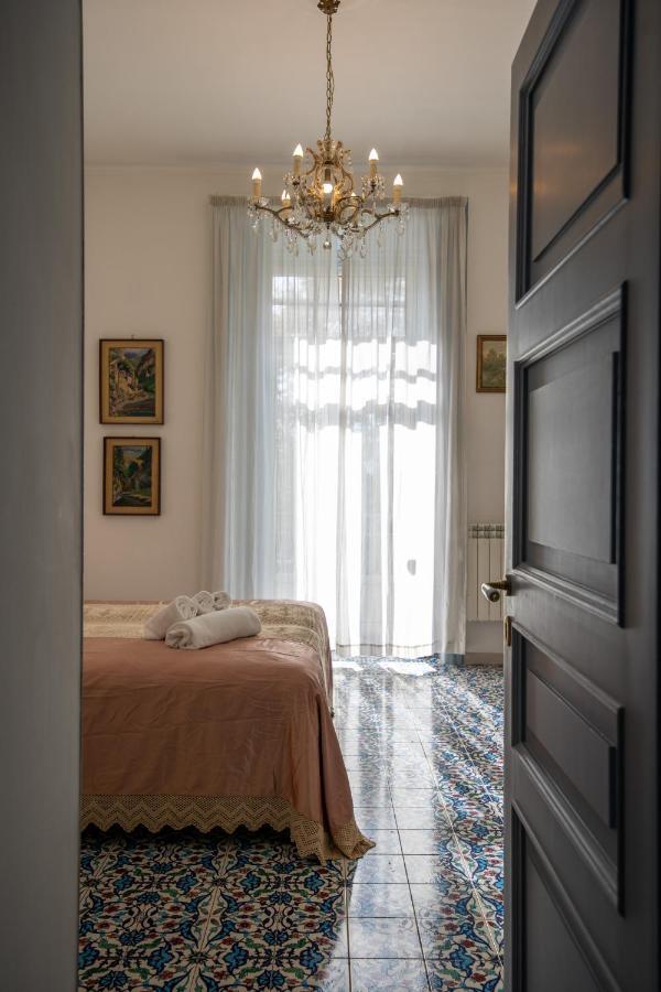 D'Angleterre Guest House Salerno Exteriör bild